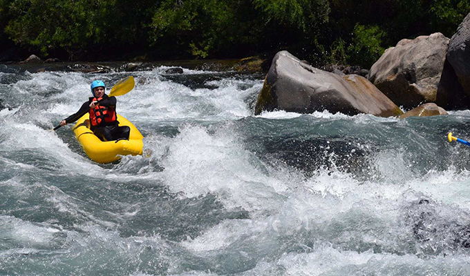 customer share the whitewater raft 